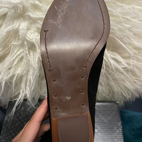 SAM EDELMAN LETTI SUEDE BOOTIES - Picture 5 of 5